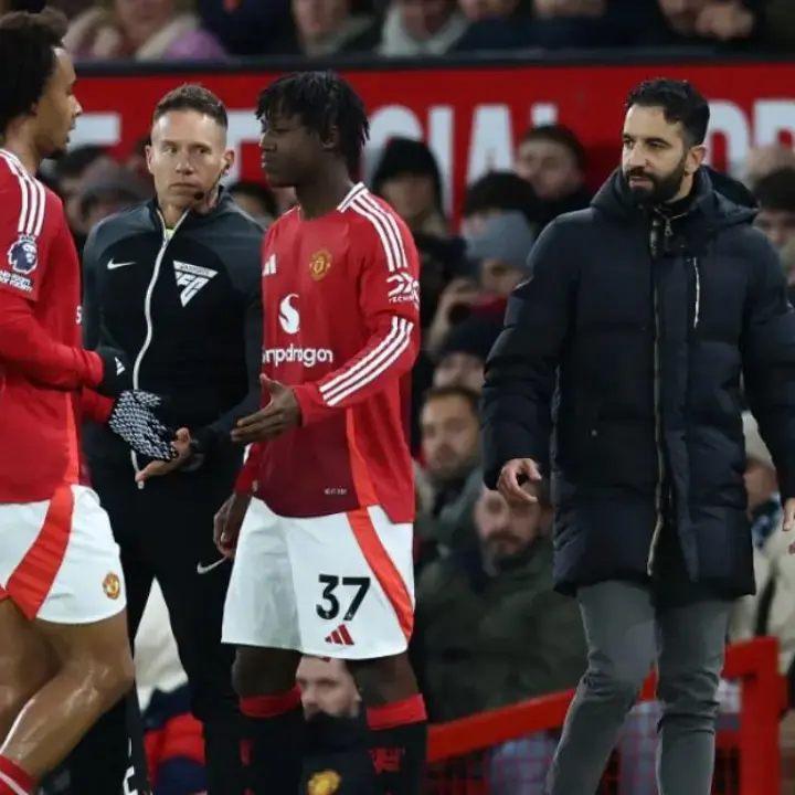 Amorim Tegaskan Joshua Zirkzee dan Kobbie Mainoo Tak Akan Dilepas Manchester United