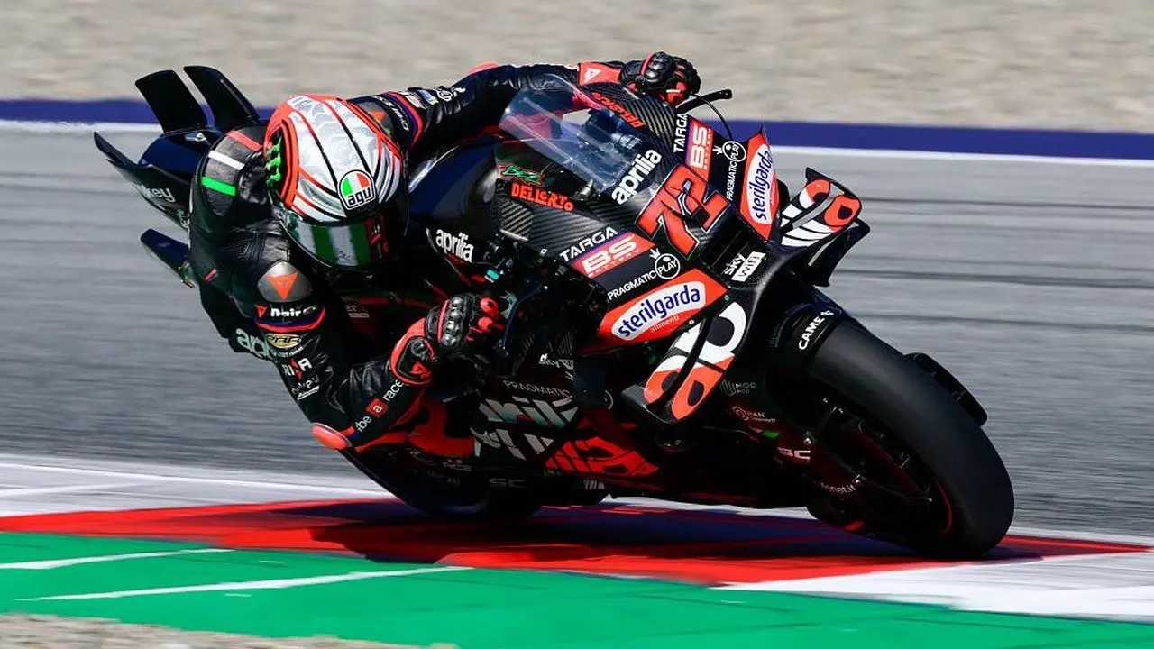 Bezzecchi Unggul Dramatis Di Sprint Race Motogp Mandalika 2025