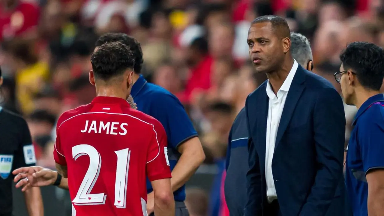 Kluivert Tutup Rapat Rencana Taktik Timnas Indonesia Jelang Lawan Irak