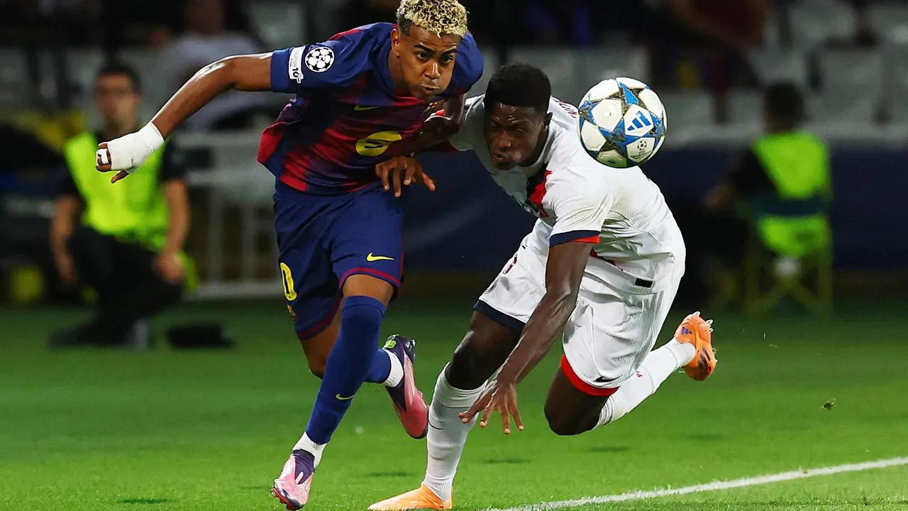 Performa Gemilang Nuno Mendes Buat Lamine Yamal Tak Berkutik Di Laga Barcelona Vs Psg