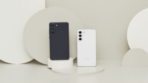Samsung Galaxy S21 FE Akhirnya Dapat One UI 8, Tapi Ada Plot Twist Mengejutkan!