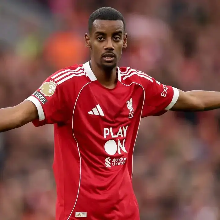 Arne Slot Konfirmasi Alexander Isak Sudah Kembali Berlatih, Namun Belum Siap Tampil Penuh Lawan Manchester City