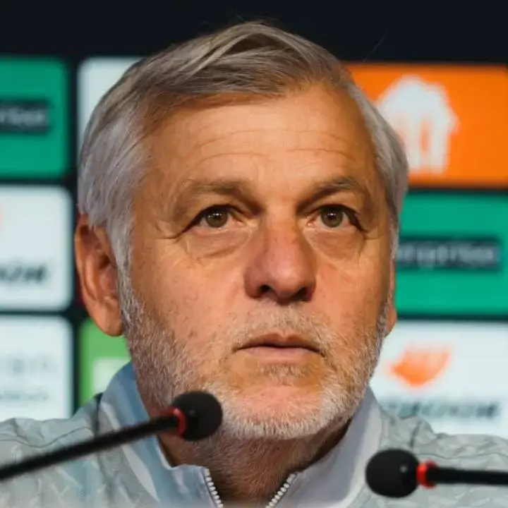 Bruno Genesio Yakin Lille Masih Punya Peluang Lolos ke Fase Gugur Liga Eropa 2025/2026