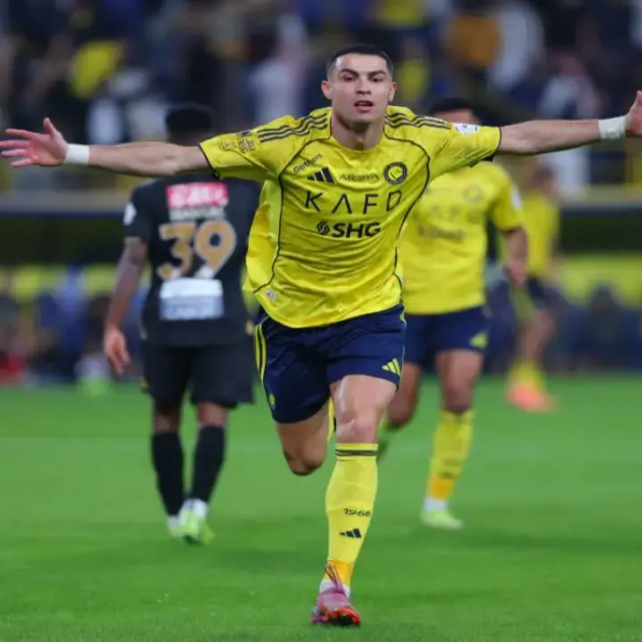 Gol Spektakuler Cristiano Ronaldo Warnai Kemenangan Al-Nassr 4-1 Atas Al Khaleej
