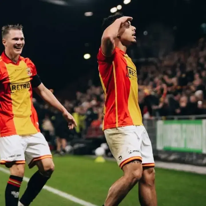 Hasil Eredivisie: Dean James Cetak Gol Penentu Kemenangan Go Ahead Eagles Atas Feyenoord