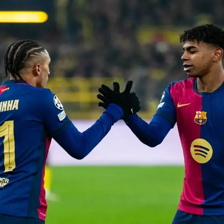 Raphinha Ungkap Persaingan Positif dengan Lamine Yamal di Barcelona dan Mimpi yang Belum Tercapai di Ballon d’Or