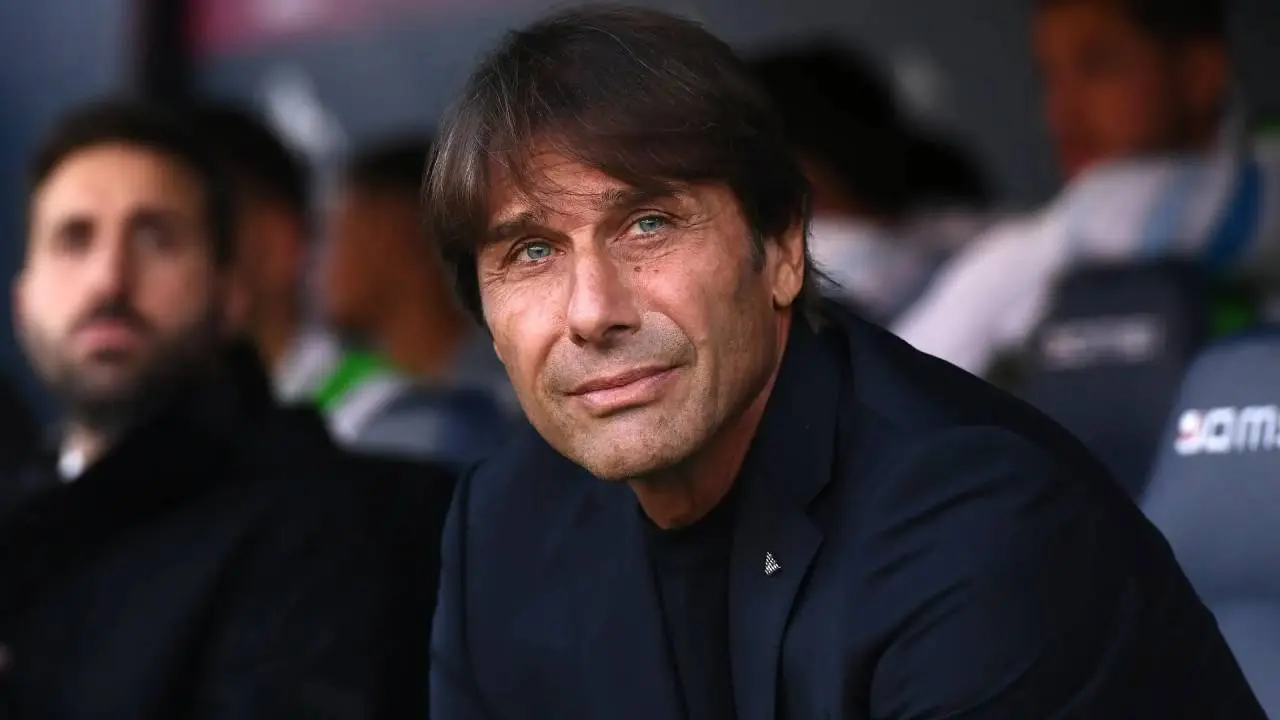 Ruang Ganti Napoli Memanas, Pemain Mulai Tak Nyaman Dengan Metode Latihan Antonio Conte