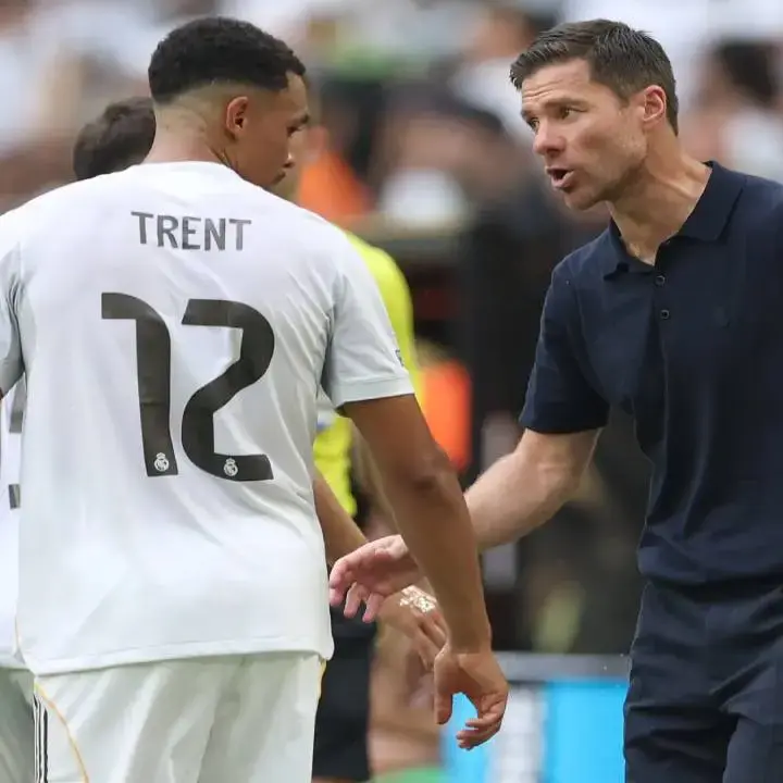 Xabi Alonso Kirim Pesan Emosional Untuk Trent Alexander-Arnold Jelang Kembali ke Anfield