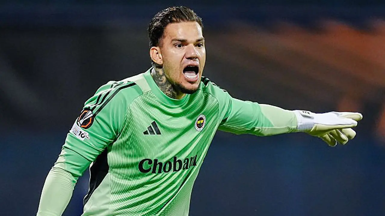 Ederson Moraes Akui Tak Bahagia Di Manchester City Meski Dipenuhi Banyak Trofi
