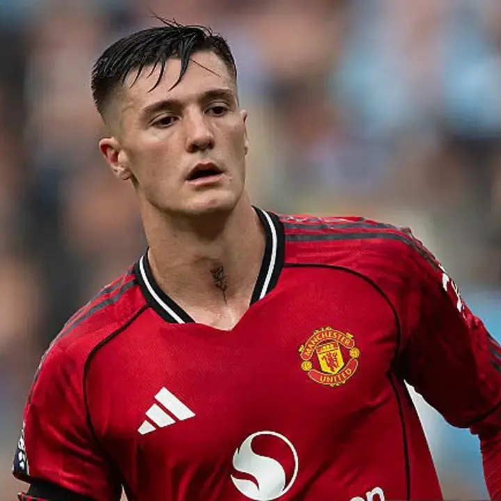 Gary Neville Kritik Performa Benjamin Sesko, Harus Cepat Berbenah di Manchester United