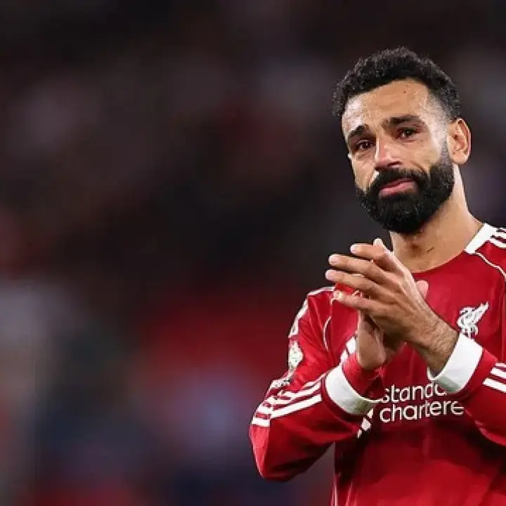 Jamie Carragher Desak Arne Slot Ambil Keputusan Besar Soal Mohamed Salah