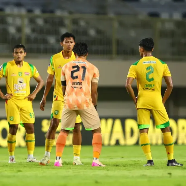 Tiga Laga Beruntun Gagal Menang, Persebaya Bidik Persis Solo Jadi ‘Ajang Pelampiasan’