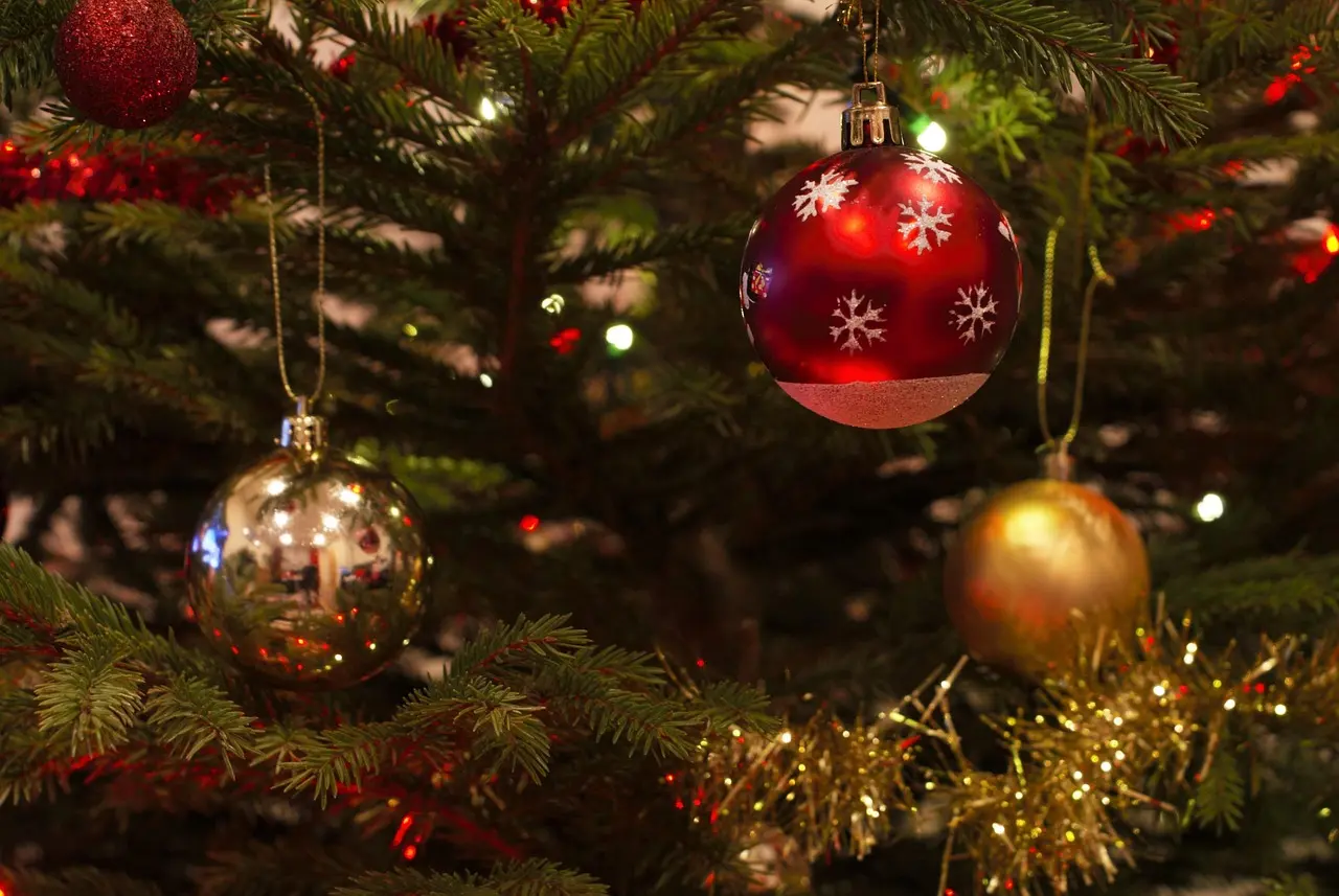 30 Ucapan Selamat Natal 2025 dan Tahun Baru 2026 dalam Bahasa Inggris beserta Artinya