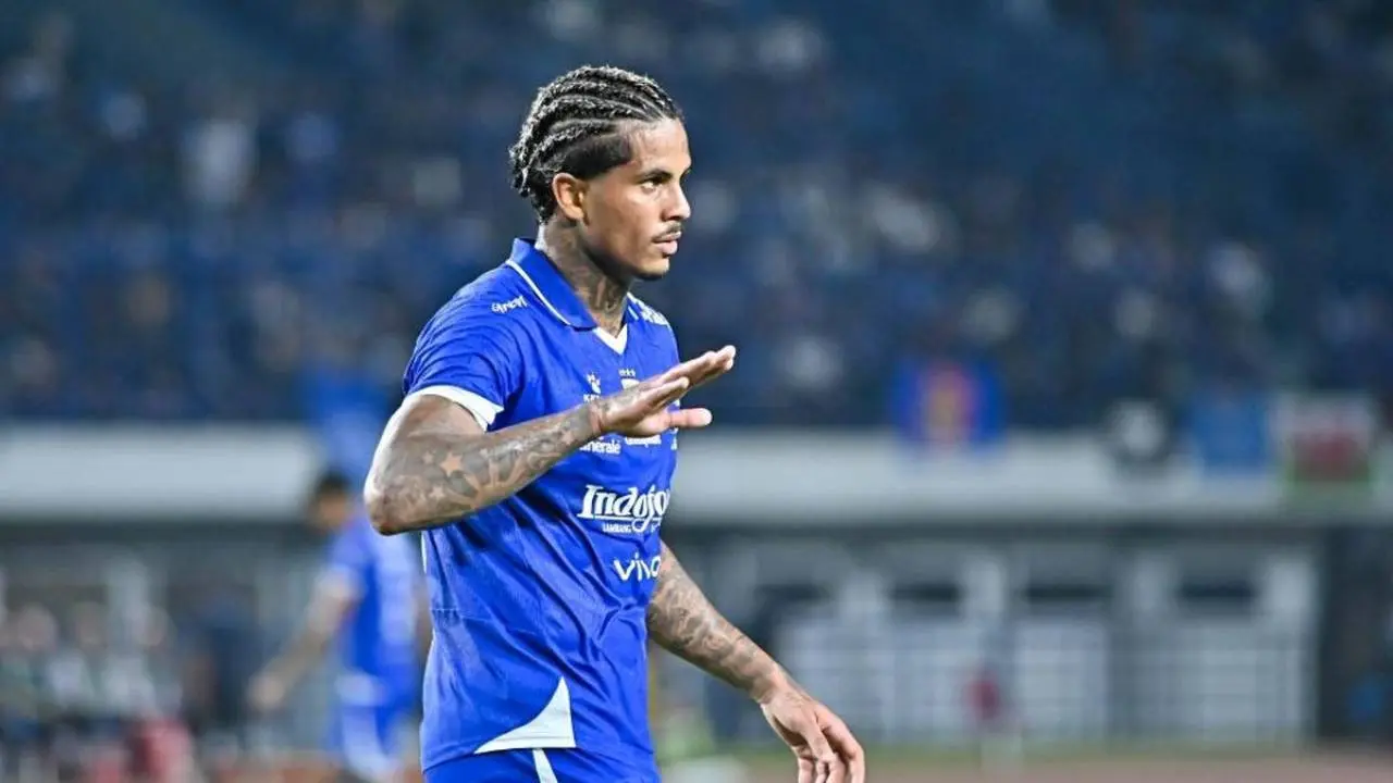 Bojan Hodak Buka Peluang Ramon Tanque Jadi Algojo Penalti Persib Usai Andrew Jung Gagal