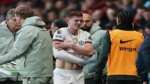 Cedera Bahu Serius, Liam Delap Tinggalkan Laga Bournemouth vs Chelsea Lebih Awal dan Bikin Maresca Cemas
