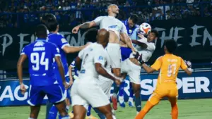Persib Bungkam PSM Makassar 1-0 Berkat Sundulan Andrew Jung