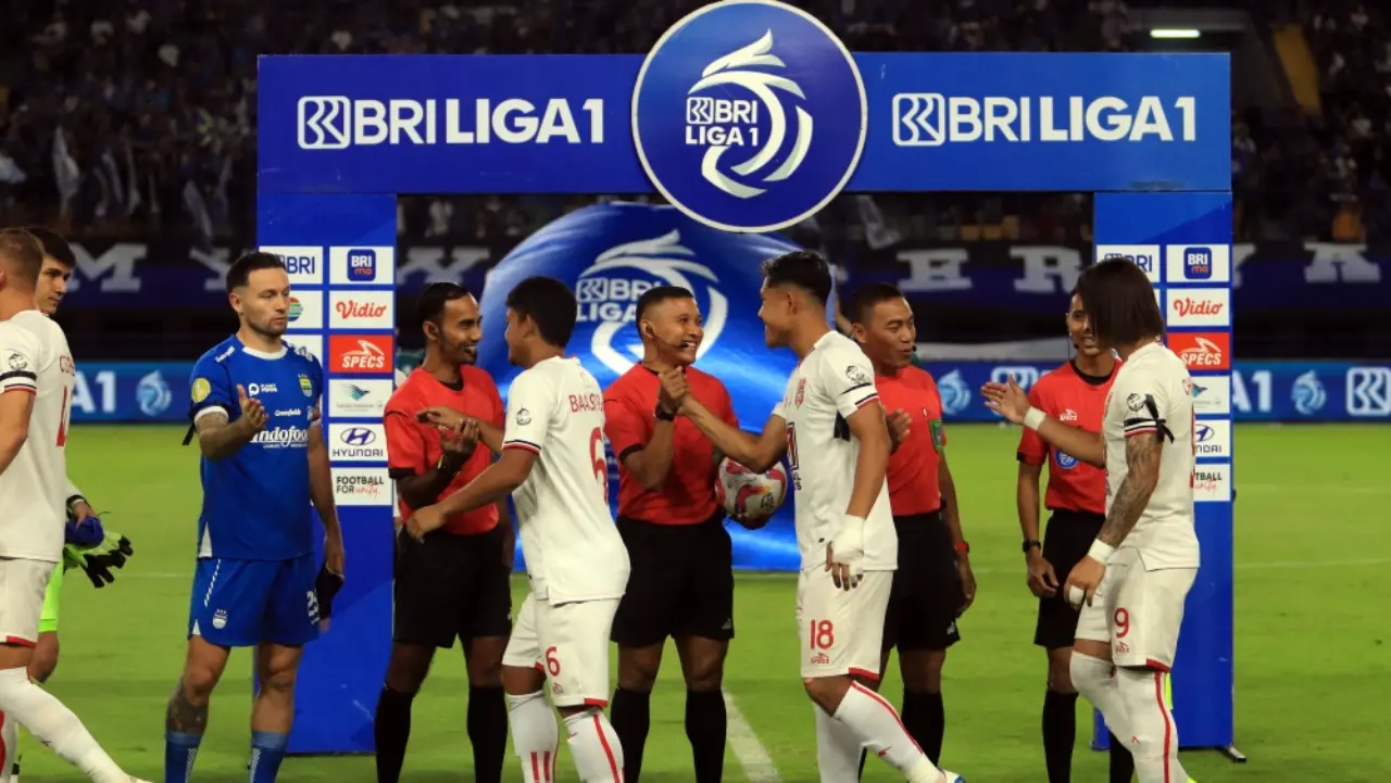Hasil Super League: Malut United Tumbangkan Persib Bandung 2-0