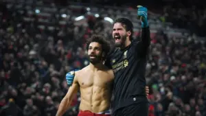 Alisson Ungkap Alasan Salah Dicadangkan Saat Laga Kontra Inter Milan, Akibat Konsekuensi Wawancara Kontroversial
