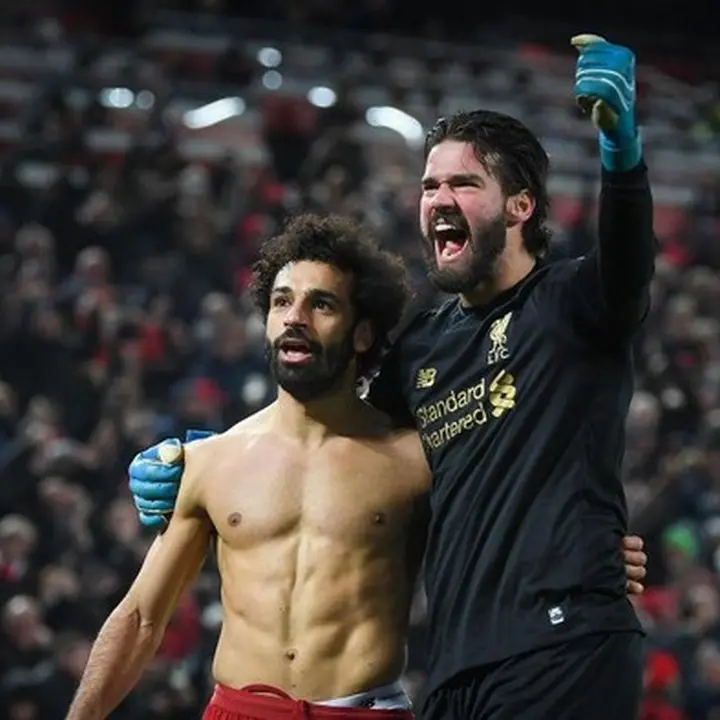 Alisson Ungkap Alasan Salah Dicadangkan Saat Laga Kontra Inter Milan, Akibat Konsekuensi Wawancara Kontroversial