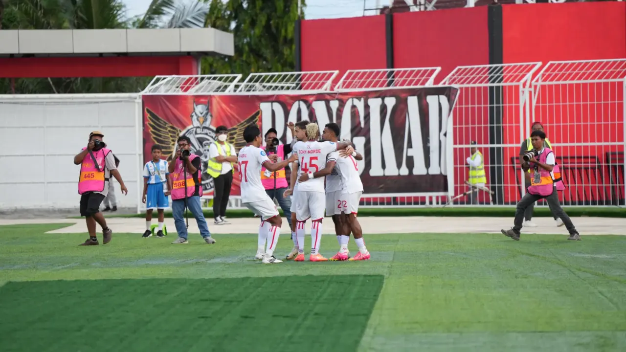 Malut United Raih Kemenangan Dramatis 3-2 Atas Borneo FC Berkat Gol di Injury Time