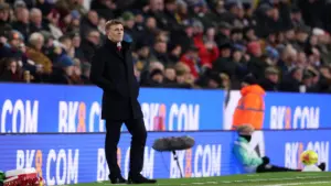 Debut Darren Fletcher Berujung Imbang, Manchester United Ditahan Burnley 2-2 di Turf Moor