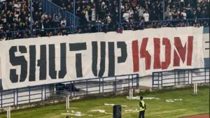 Dedi Mulyadi Tanggapi Santai Spanduk ‘Shut Up KDM’ Bobotoh di Laga Persib