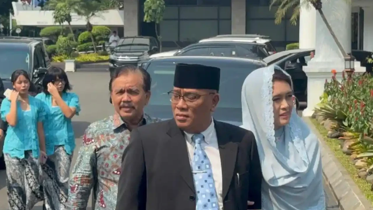 Jumhur Hidayat Tiba Di Istana Diisukan Gantikan Hanif Sebagai Menteri Lingkungan Hidup