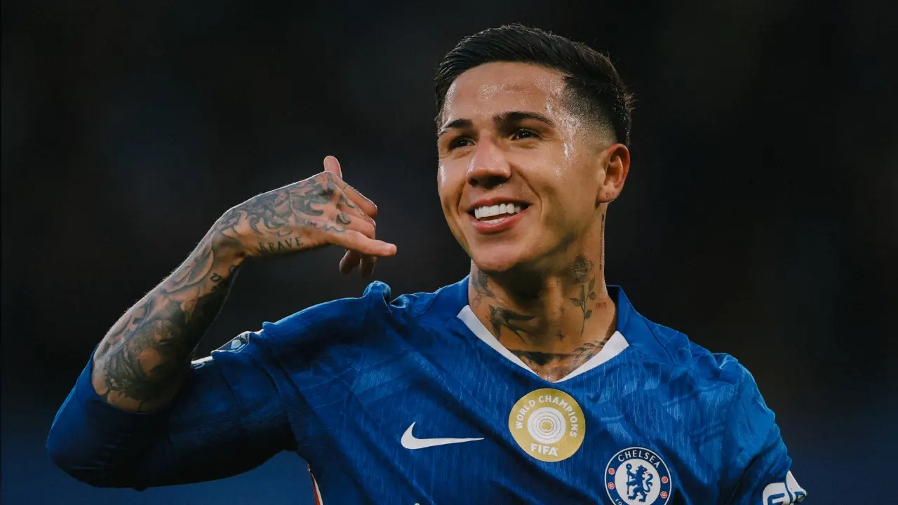 Enzo Fernandez Bersinar Dengan 20 Gol Dan Assist Bersama Chelsea Di Semua Kompetisi Musim 2025 2026