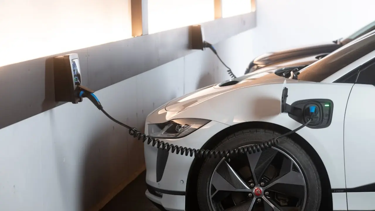 Fast Charging Mobil Listrik Disebut Bikin Baterai Cepat Rusak Mitos Atau Fakta