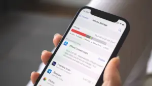 Pengguna iPhone Wajib Waspada, Bug Ini Bisa Menghabiskan Storage Hingga 100 GB Tanpa Disadari
