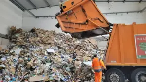 Menteri Pastikan Pengelolaan Sampah Harus 100% Tuntas Dalam Dua Tahun