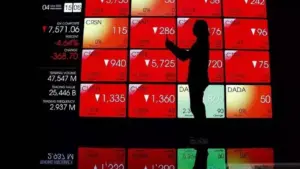 Asing Serentak Lepas Saham Terkemuka, IHSG Terkoreksi 3,05%